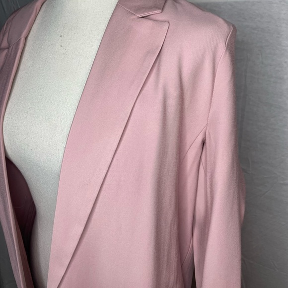 Light Pink Chic Blazer - Picture 2 of 4